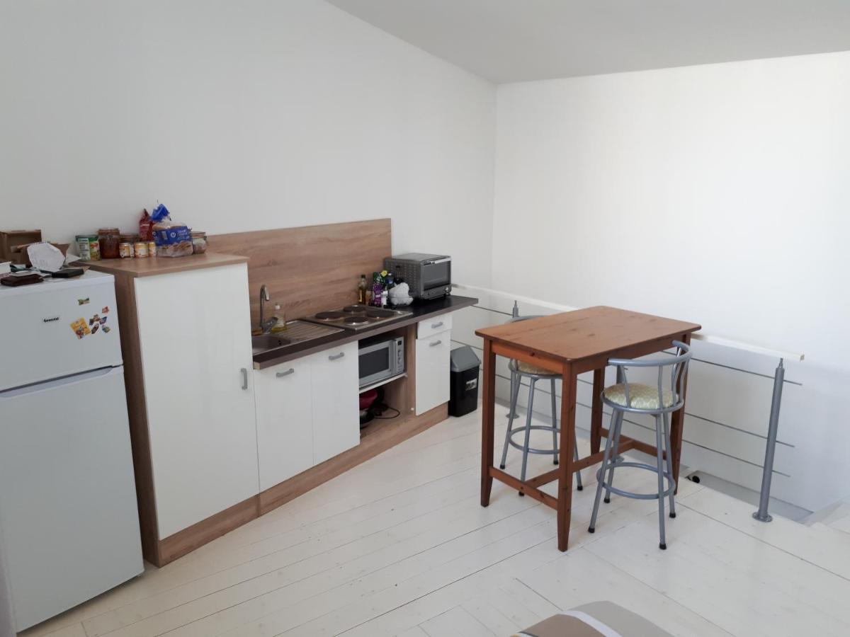 Appartement En Duplex Viviers Экстерьер фото